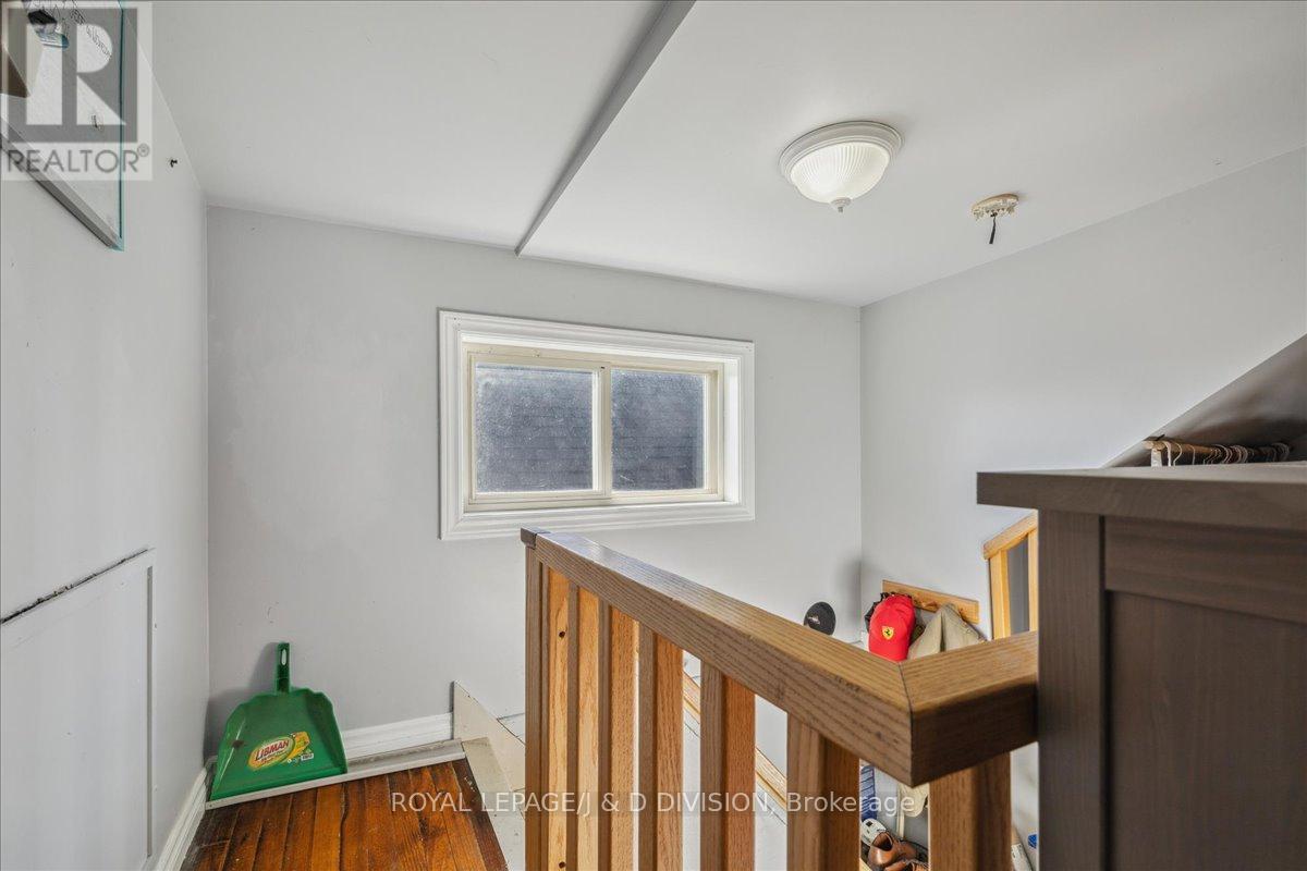 Ave S - 59 Paisley Avenue S, Hamilton, Ontario  L8S 1V2 - Photo 23 - X12016102