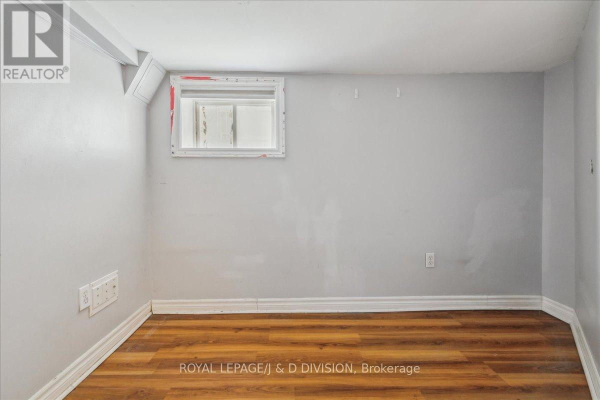 Ave S - 59 Paisley Avenue S, Hamilton, Ontario  L8S 1V2 - Photo 29 - X12016102
