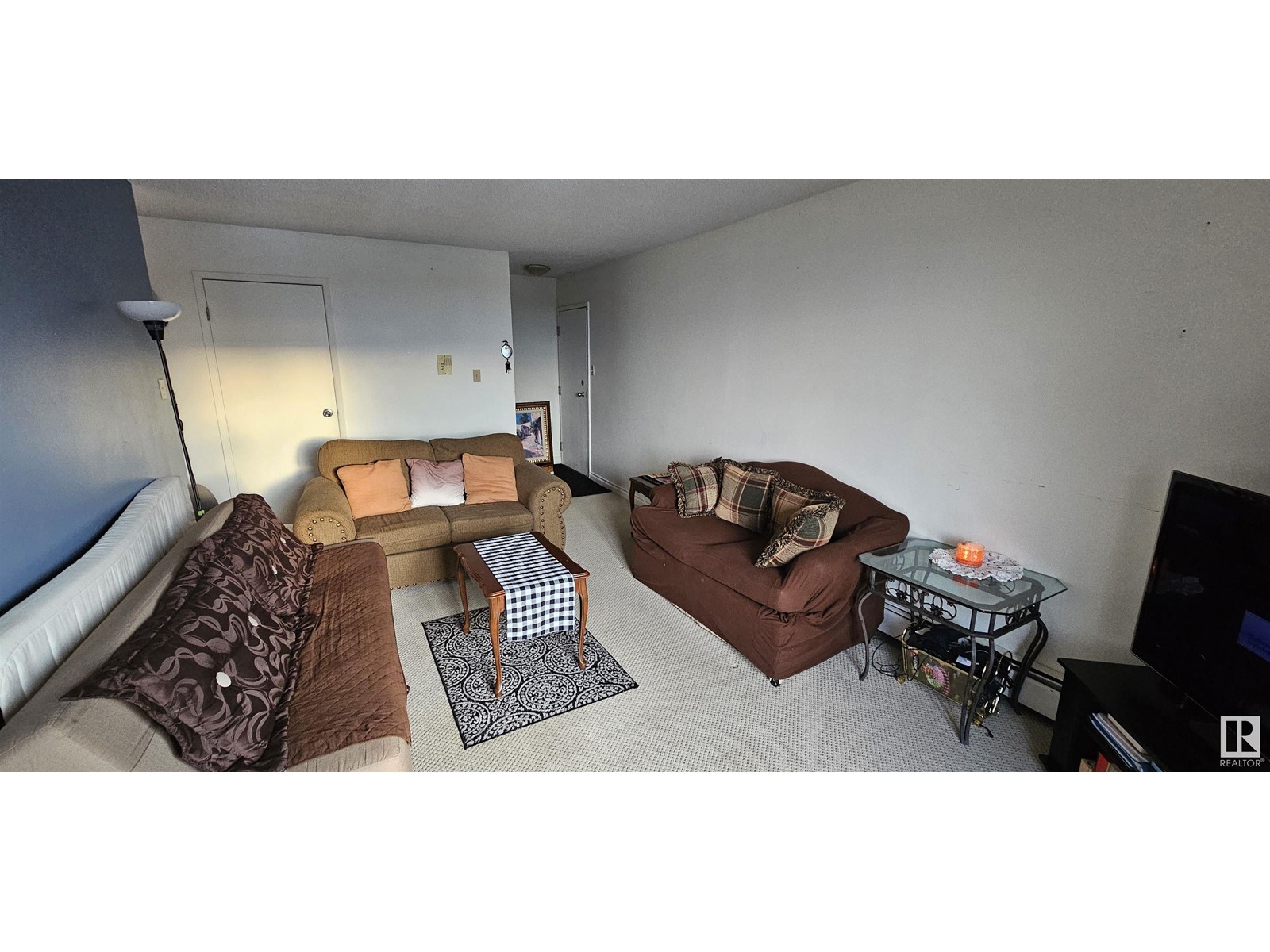 Property at #415 3610 43 AV NW image 4