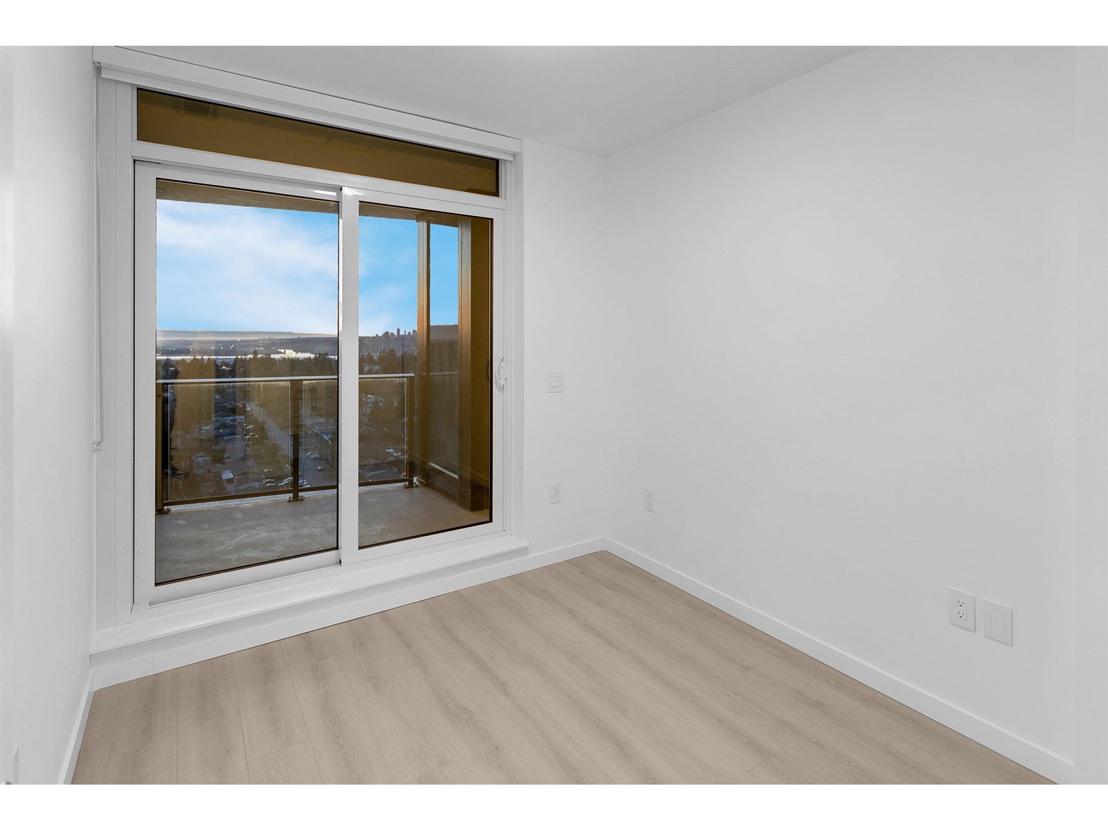 2106 10333 133 Street, Surrey, British Columbia  V3T 0V1 - Photo 8 - R2976507