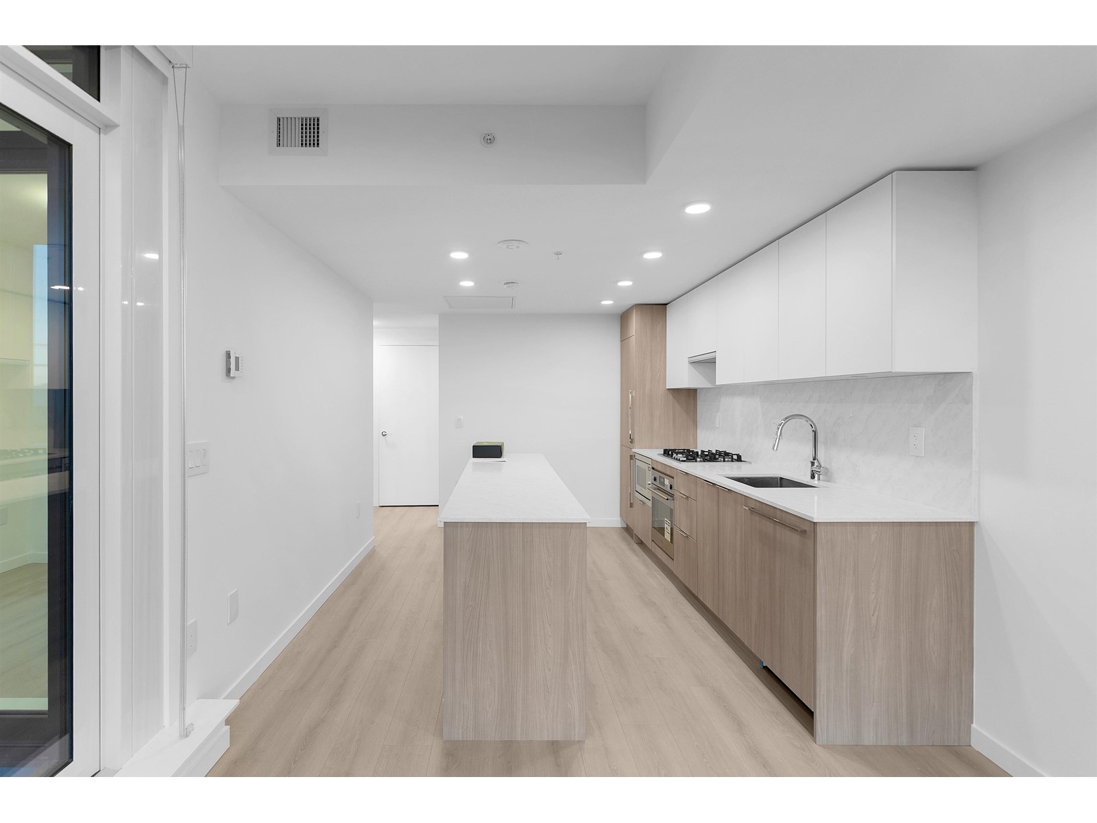 2106 10333 133 Street, Surrey, British Columbia  V3T 0V1 - Photo 5 - R2976507