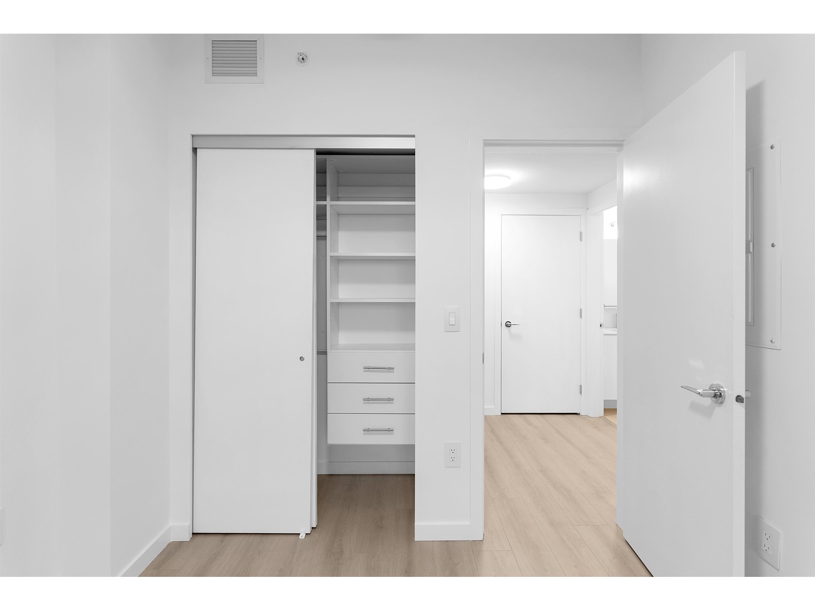 2106 10333 133 Street, Surrey, British Columbia  V3T 0V1 - Photo 9 - R2976507