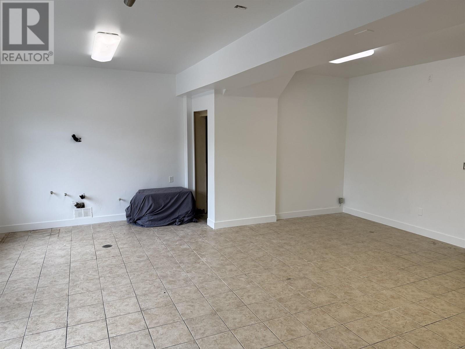 B 11261 Dartford Street, Maple Ridge, British Columbia  V2X 1V3 - Photo 3 - C8067475