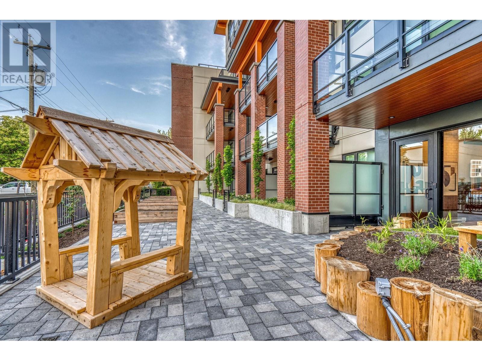 111 2550 Garden Drive, Vancouver, British Columbia  V5N 4X6 - Photo 32 - R2977289