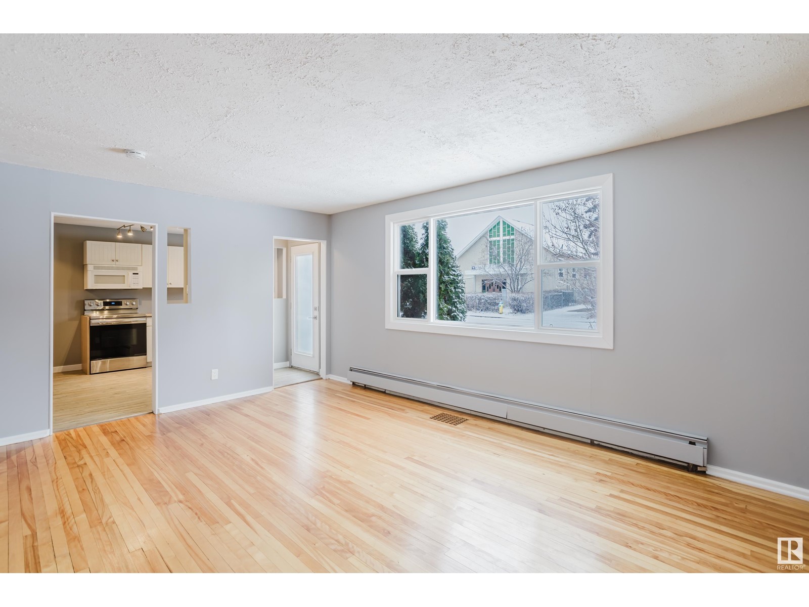 10673 62 Av Nw, Edmonton, Alberta  T6H 1M7 - Photo 6 - E4425347