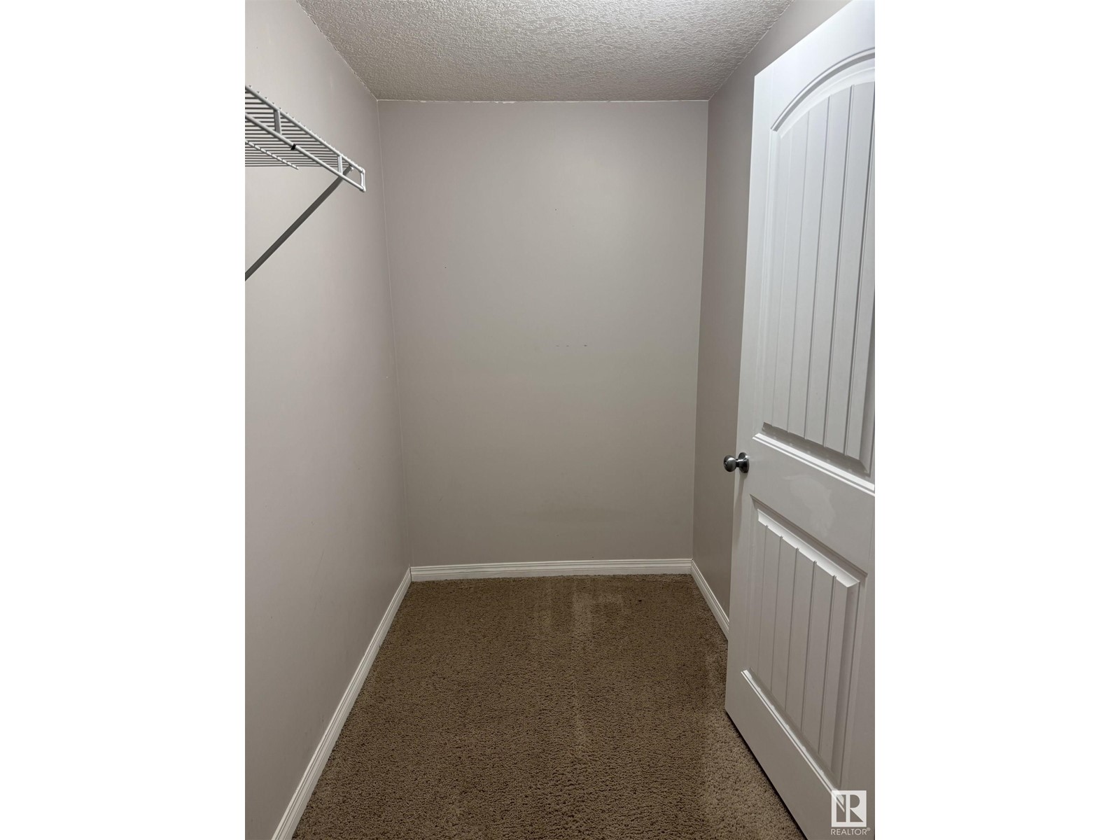 9063 Scott Cr Nw, Edmonton, Alberta  T6R 0E8 - Photo 46 - E4425353