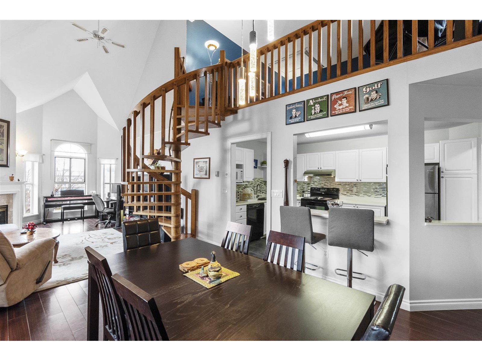 316 7151 121 Street, Surrey, British Columbia  V3W 0E7 - Photo 2 - R2976996