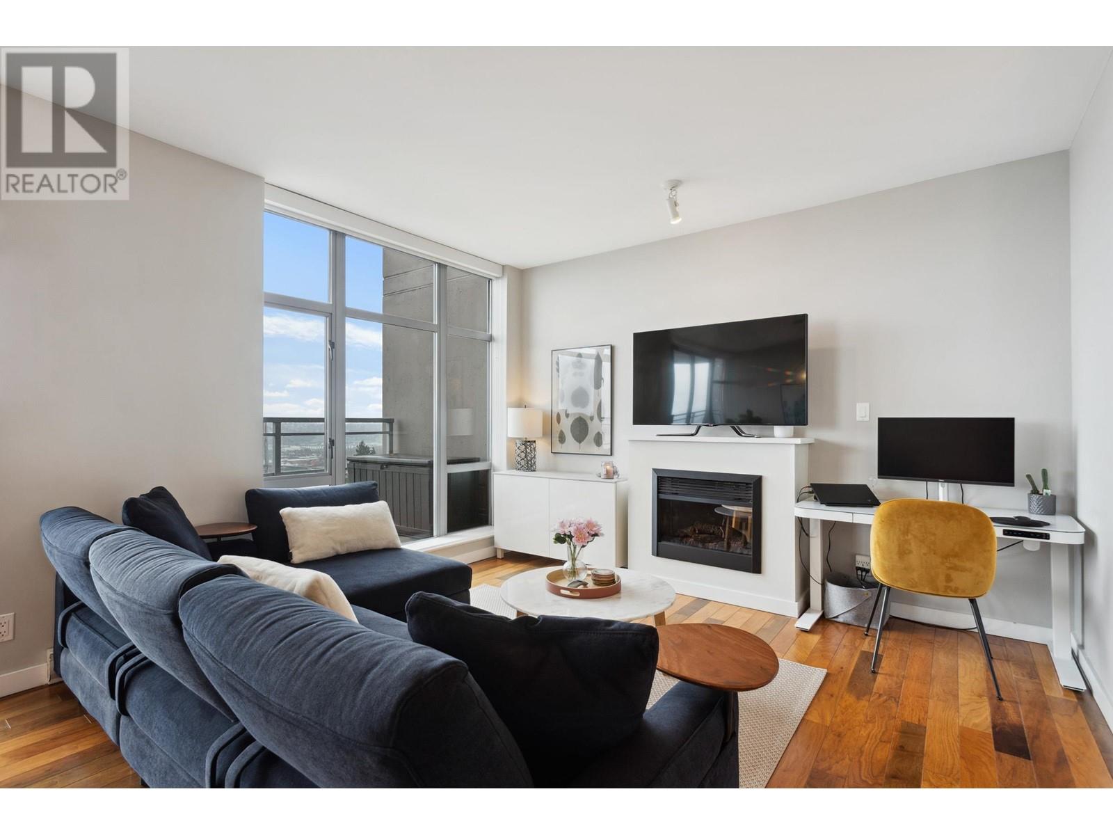 2303 280 Ross Drive, New Westminster, British Columbia  V3L 0C2 - Photo 4 - R2977363