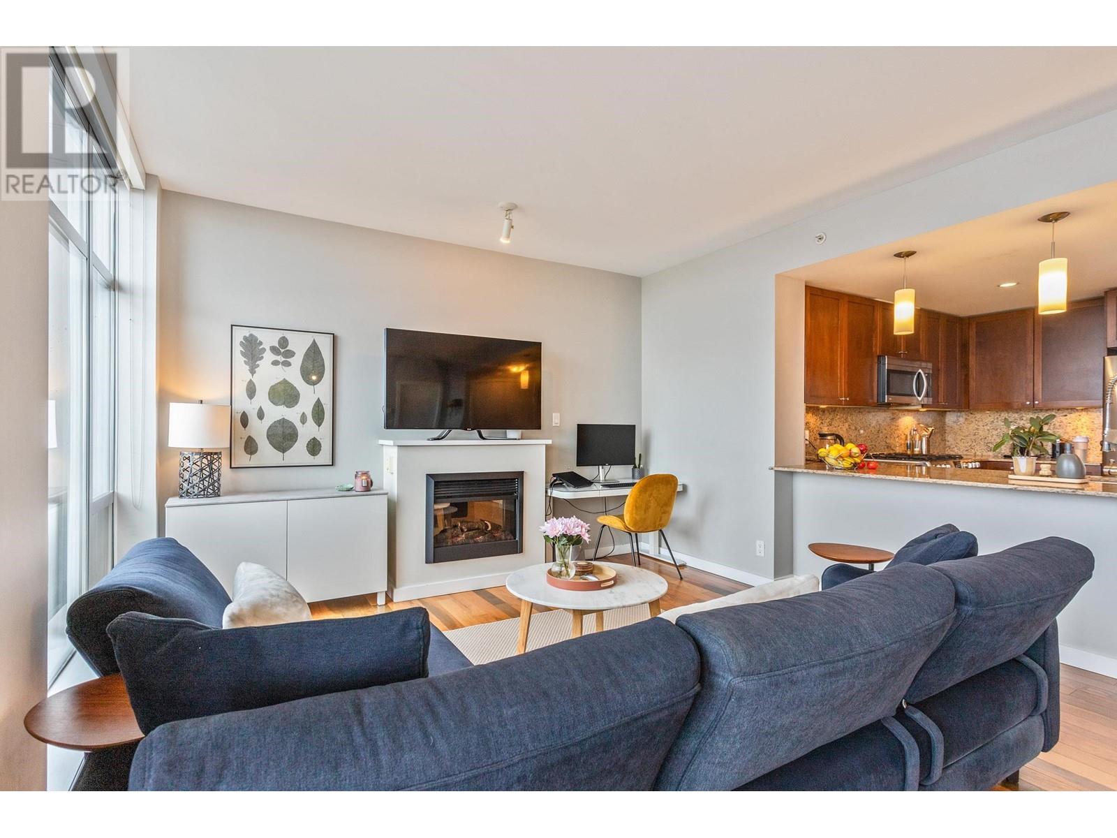 2303 280 Ross Drive, New Westminster, British Columbia  V3L 0C2 - Photo 5 - R2977363