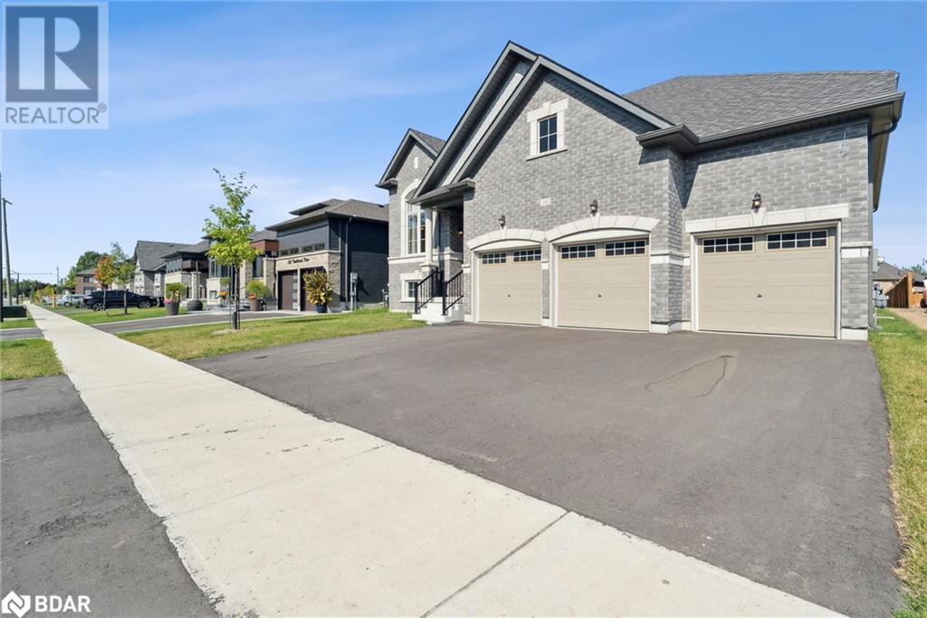 Property at 346 RAMBLEWOOD DRIVE Drive image 4