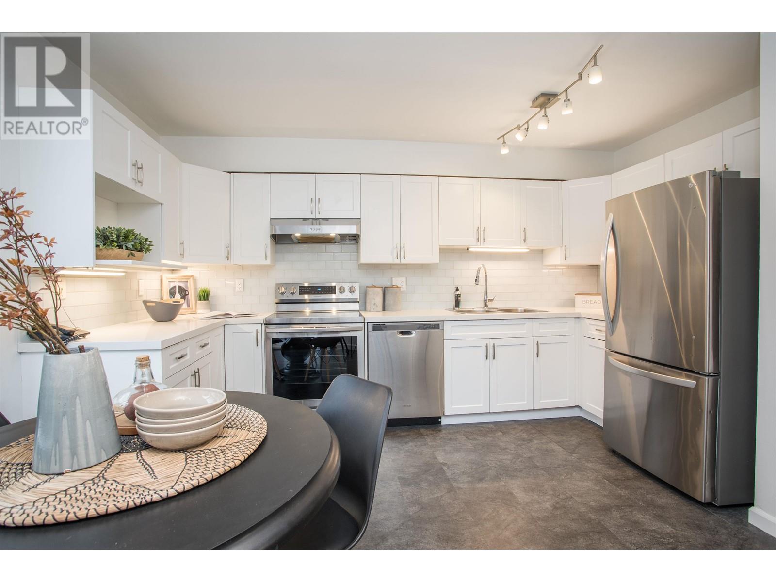 301 1250 Quayside Drive, New Westminster, British Columbia  V3M 6E2 - Photo 12 - R2977154