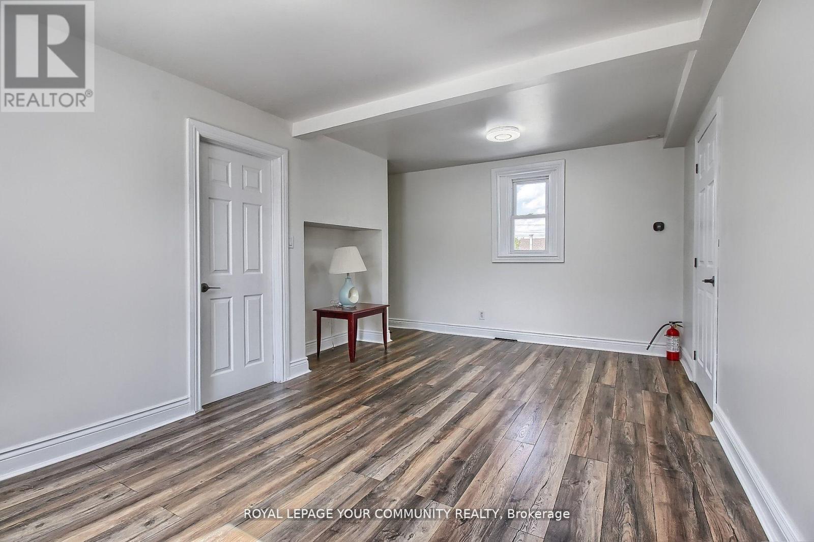 457 Kenilworth Avenue N, Hamilton, Ontario  L8H 4T5 - Photo 4 - X12015532