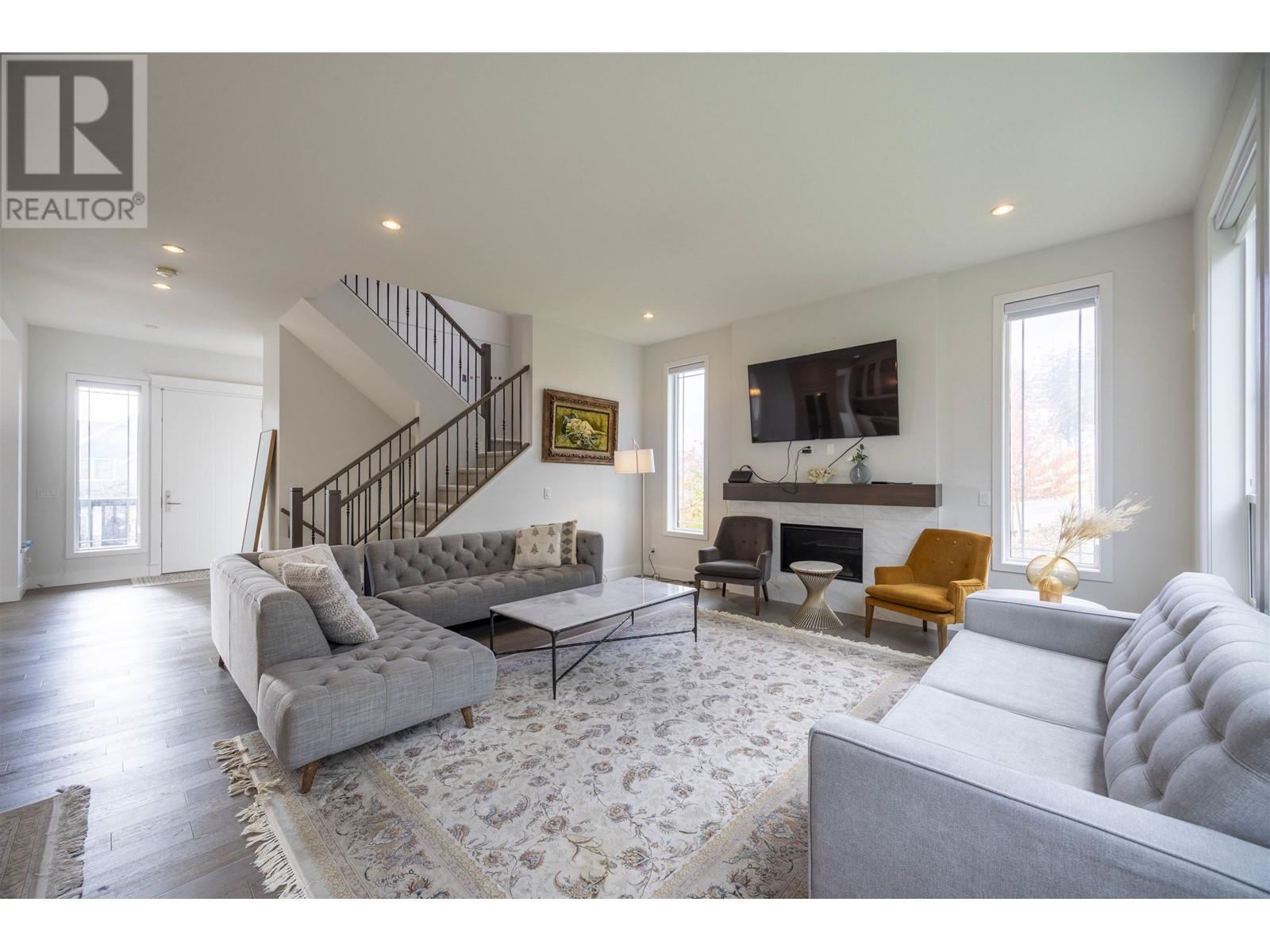 3561 Sheffield Avenue, Coquitlam, British Columbia  V3E 3H1 - Photo 15 - R2977373