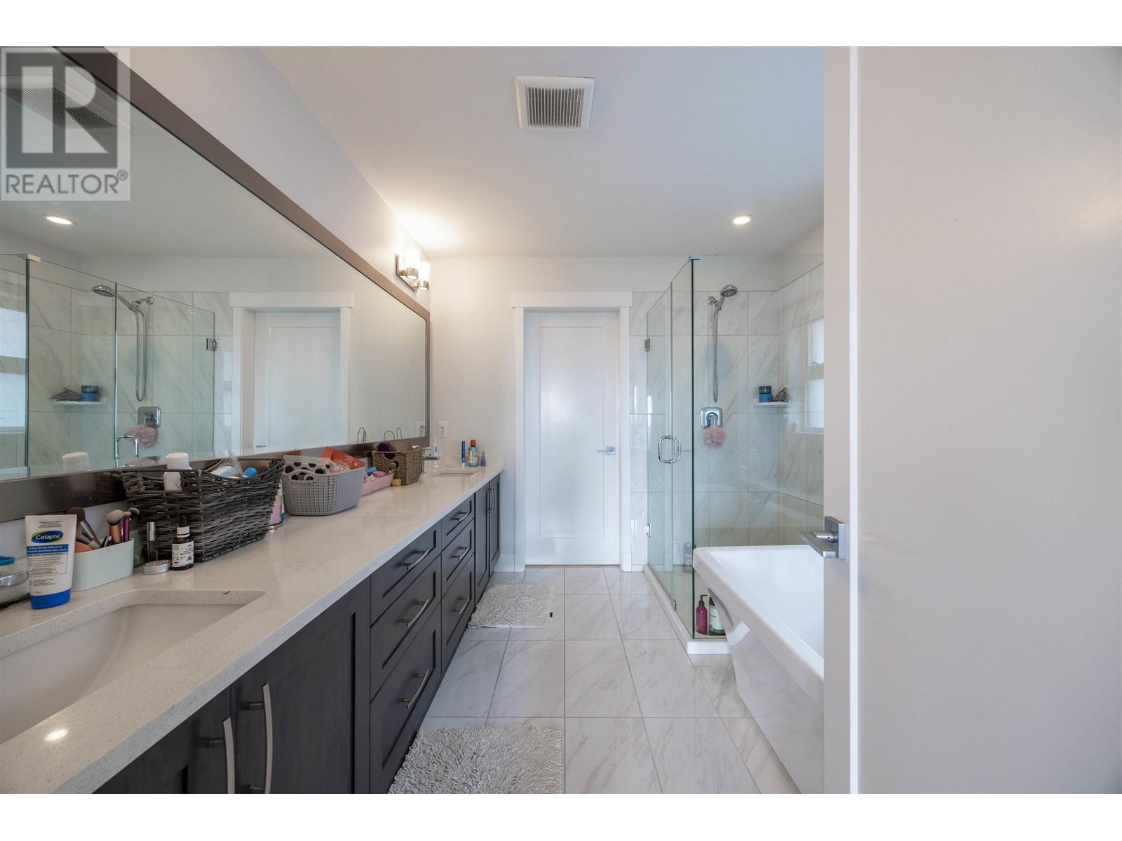 3561 Sheffield Avenue, Coquitlam, British Columbia  V3E 3H1 - Photo 21 - R2977373