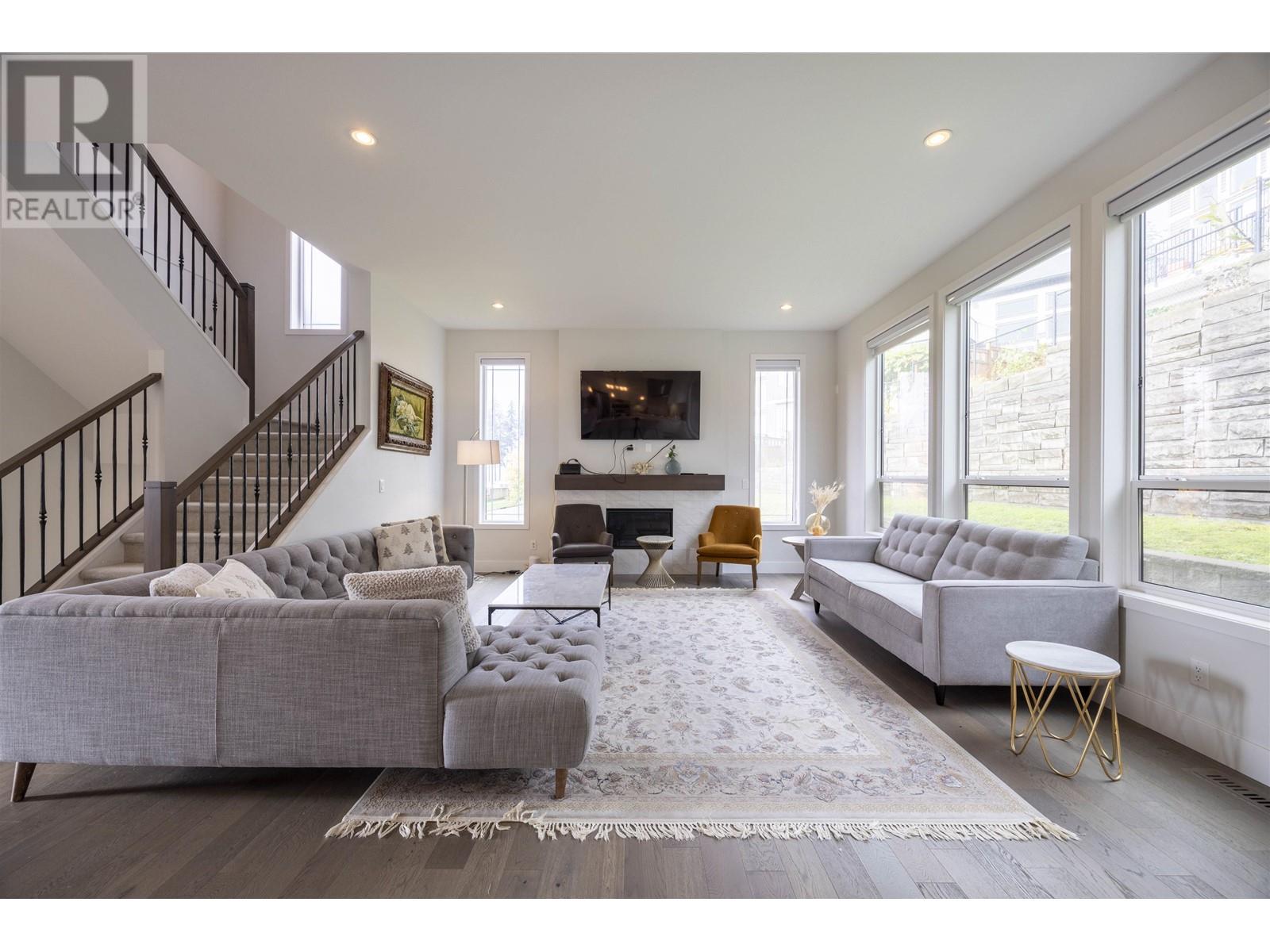 3561 Sheffield Avenue, Coquitlam, British Columbia  V3E 3H1 - Photo 13 - R2977373