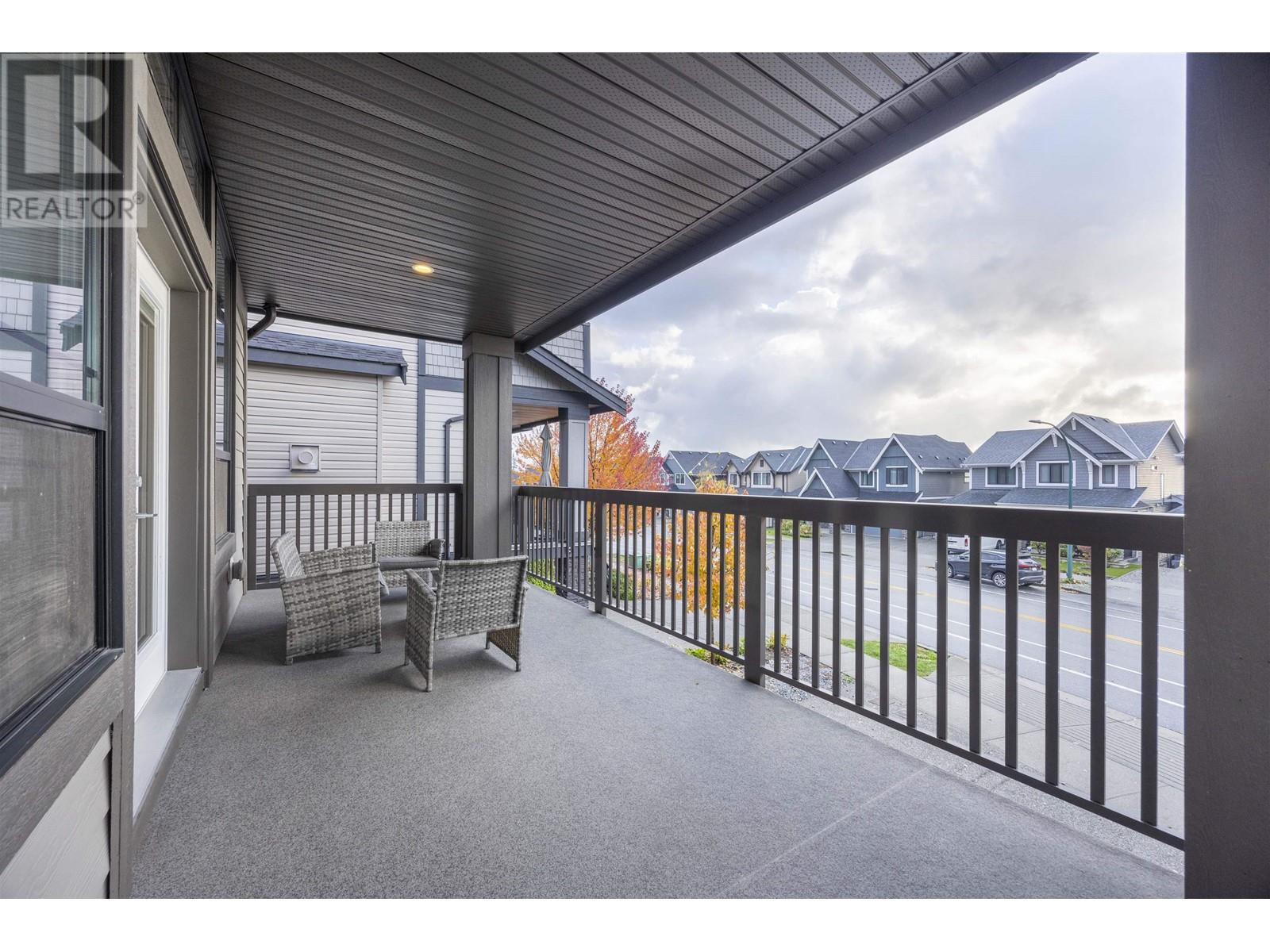 Property at 3561 SHEFFIELD AVENUE image 3