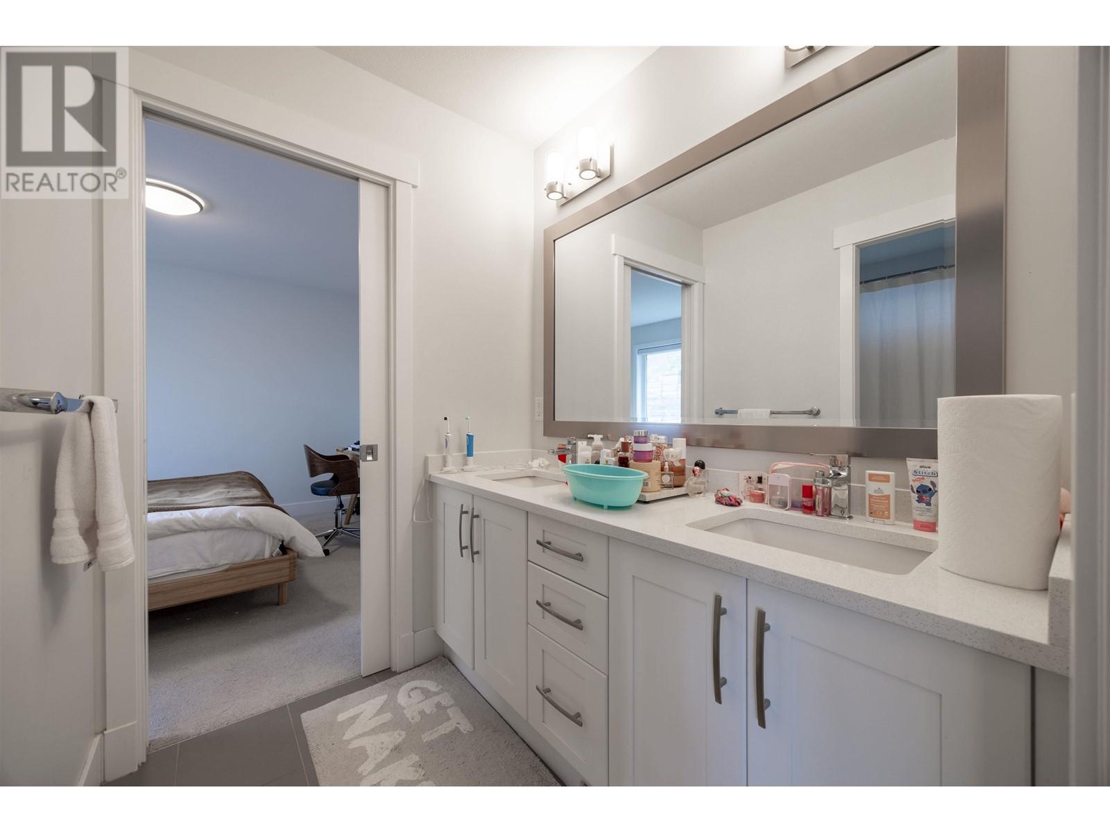 3561 Sheffield Avenue, Coquitlam, British Columbia  V3E 3H1 - Photo 24 - R2977373