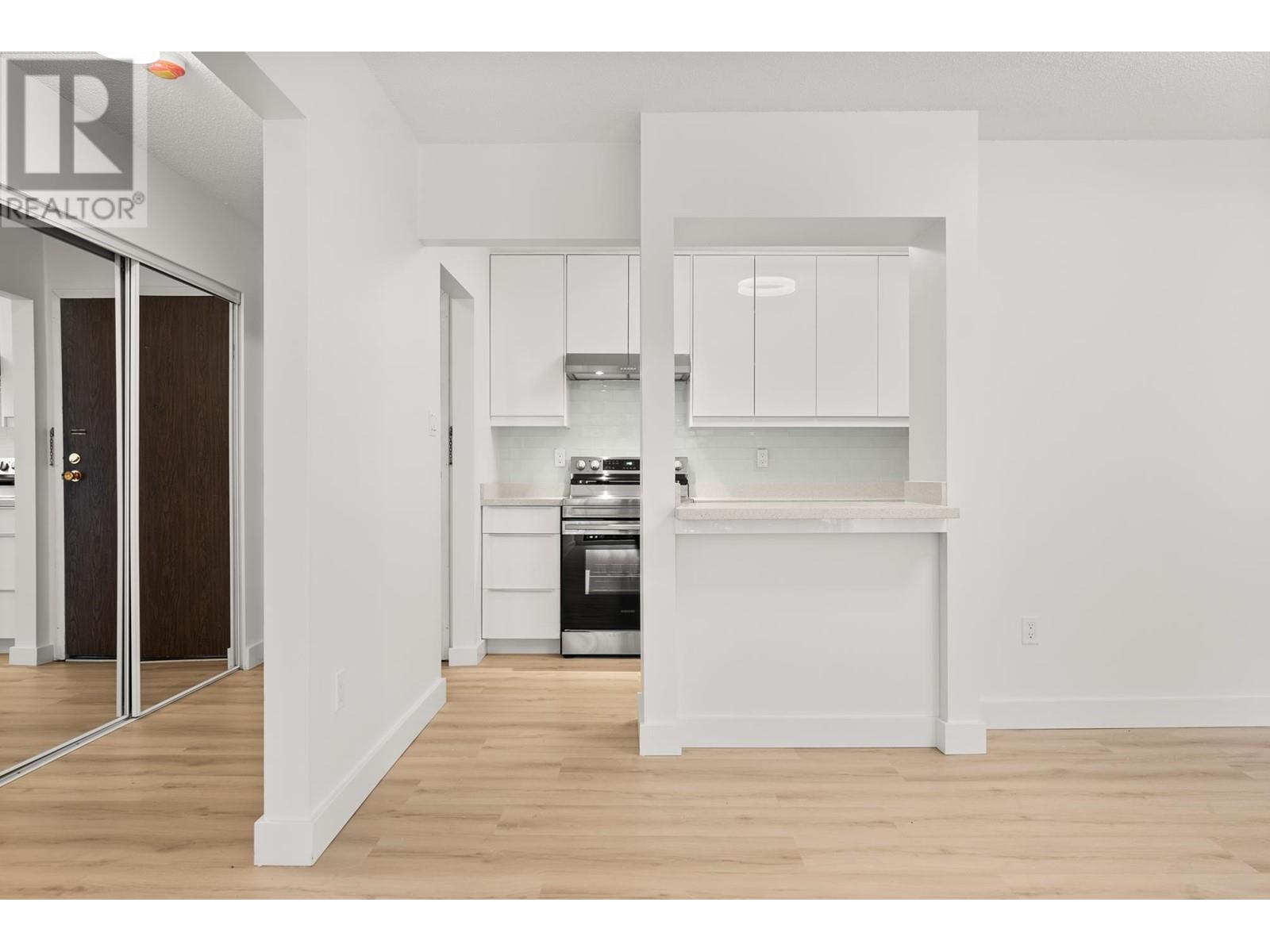 Listing Picture 10 of 40 : 503 7151 EDMONDS STREET, Burnaby / 本拿比 - 魯藝地產 Yvonne Lu Group - MLS Medallion Club Member