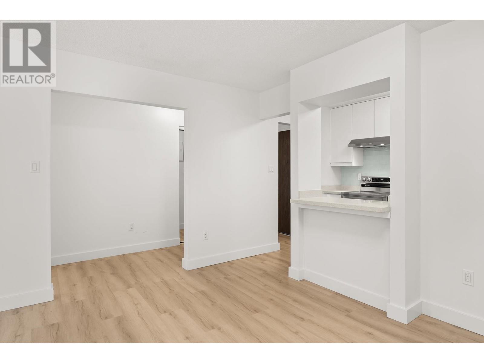 Listing Picture 11 of 40 : 503 7151 EDMONDS STREET, Burnaby / 本拿比 - 魯藝地產 Yvonne Lu Group - MLS Medallion Club Member