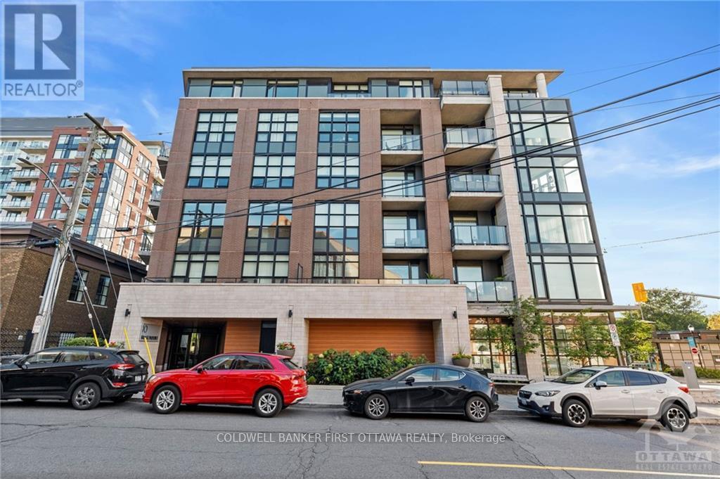 Property at 303 - 10 ROSEMOUNT AVENUE image 3