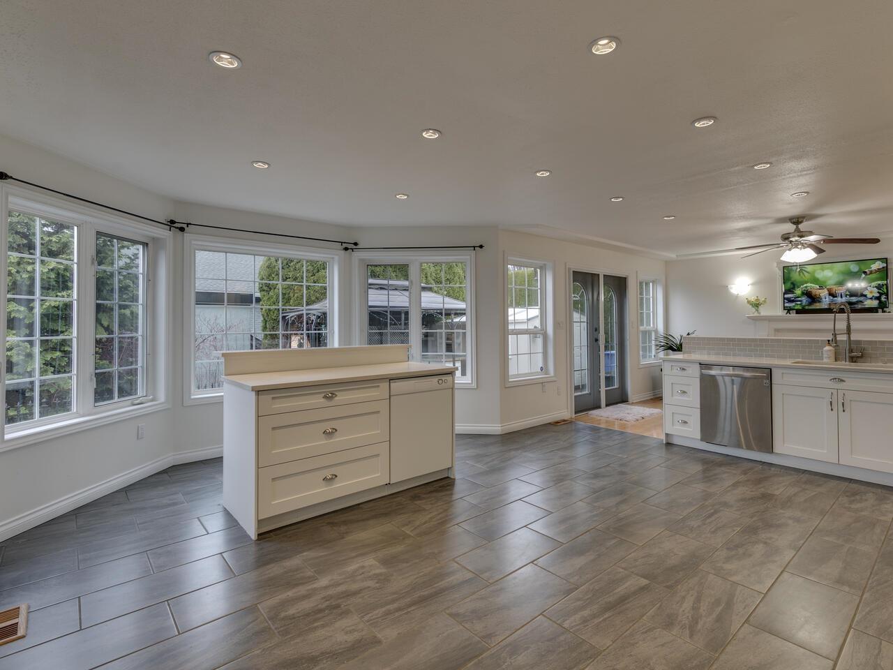 4152 Belanger Drive, Abbotsford, British Columbia  V3G 1K3 - Photo 13 - R2977371