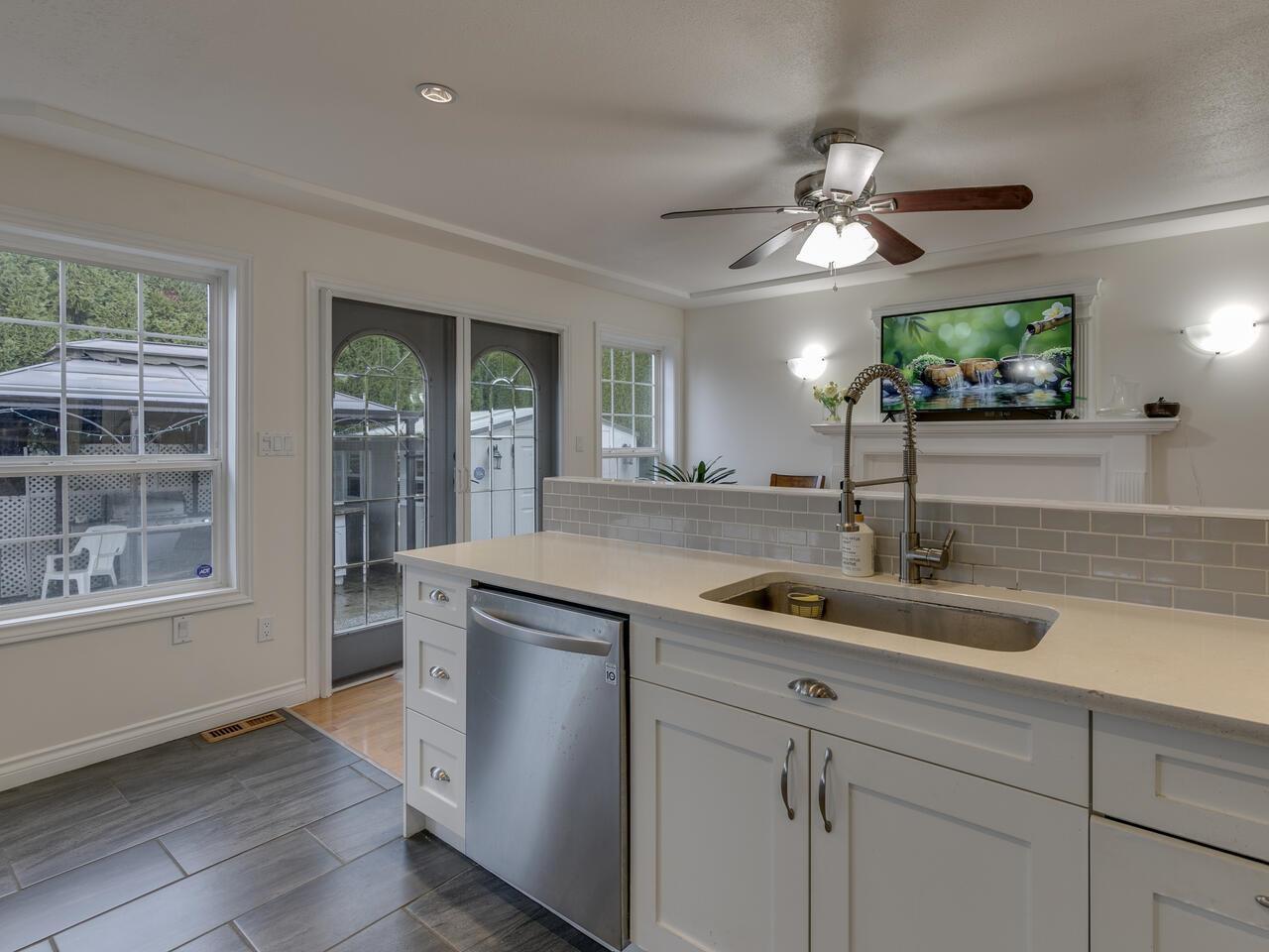 4152 Belanger Drive, Abbotsford, British Columbia  V3G 1K3 - Photo 19 - R2977371