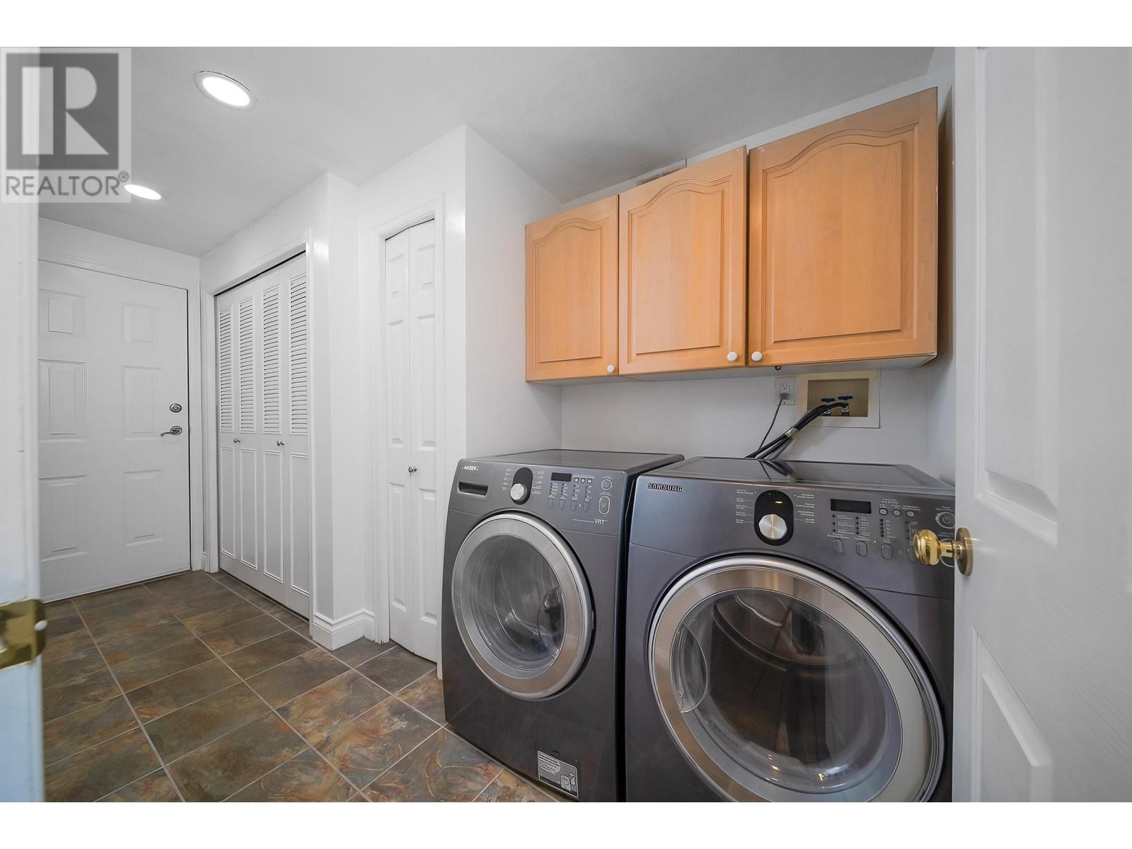 Listing Picture 16 of 30 : 1 6700 WILLIAMS ROAD, Richmond / 烈治文 - 魯藝地產 Yvonne Lu Group - MLS Medallion Club Member