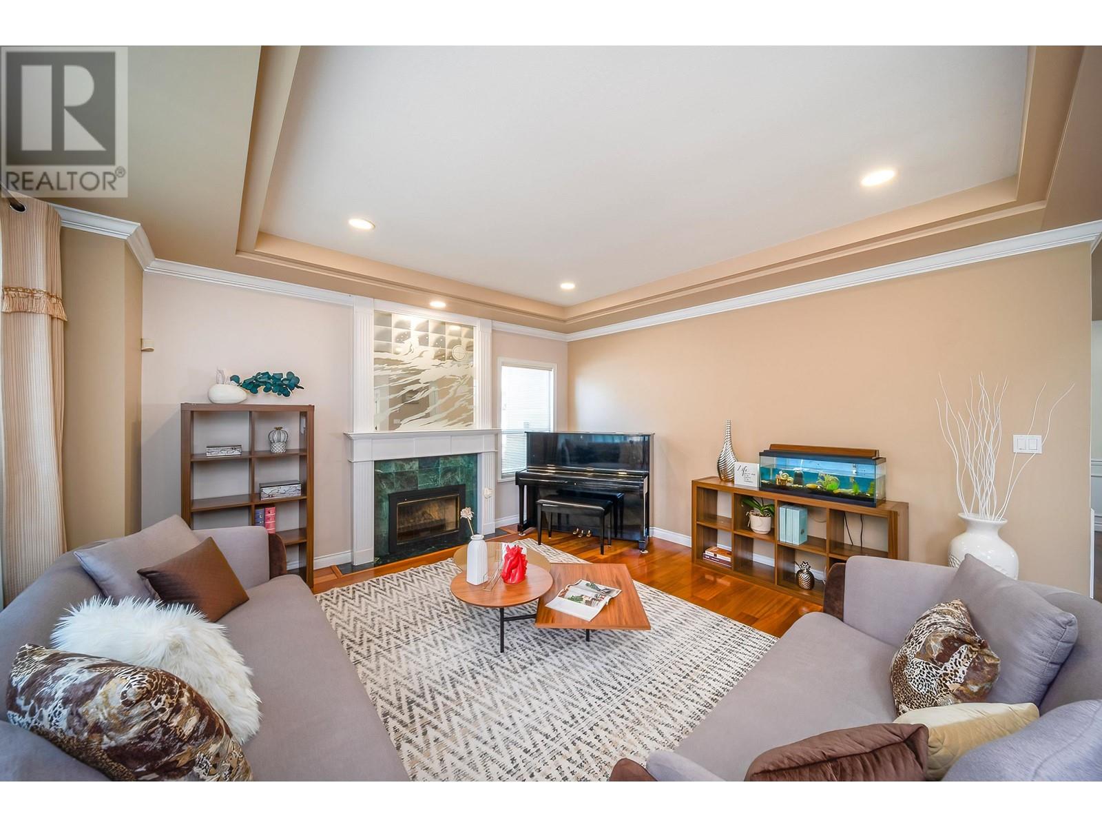 Listing Picture 3 of 30 : 1 6700 WILLIAMS ROAD, Richmond / 烈治文 - 魯藝地產 Yvonne Lu Group - MLS Medallion Club Member