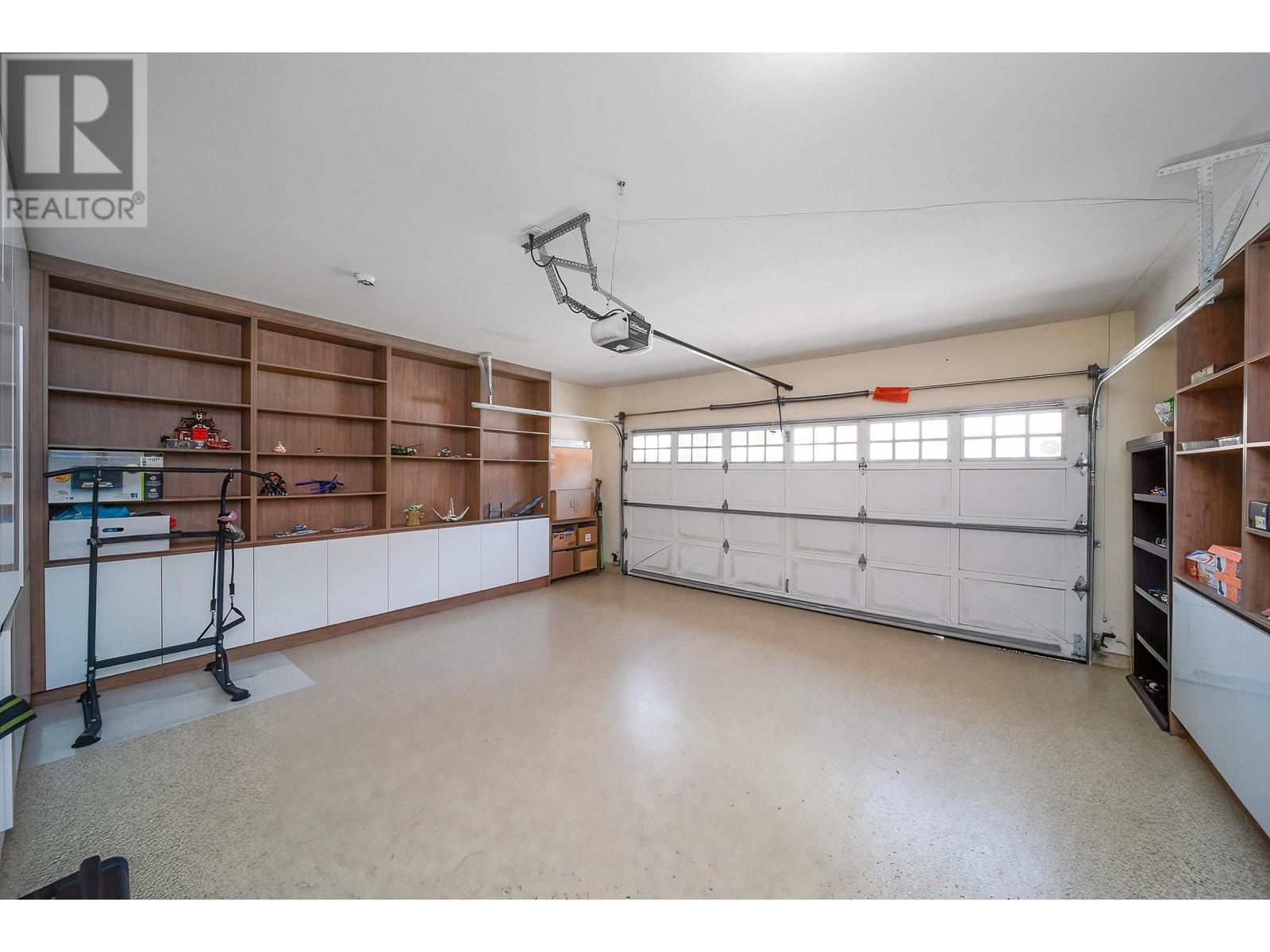 Listing Picture 17 of 30 : 1 6700 WILLIAMS ROAD, Richmond / 烈治文 - 魯藝地產 Yvonne Lu Group - MLS Medallion Club Member