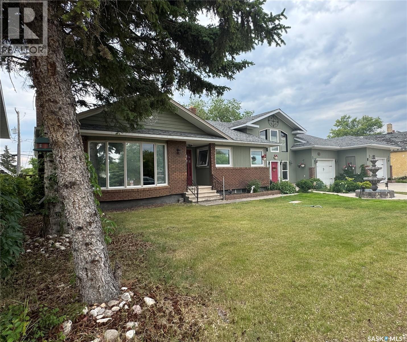 309 Prince Street, Hudson Bay, Saskatchewan  S0E 0Y0 - Photo 2 - SK998638