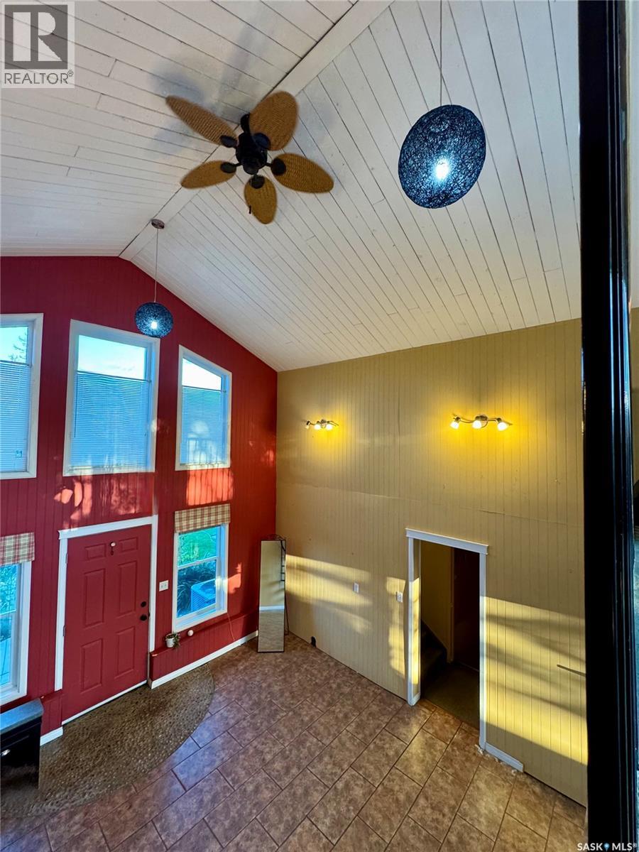 309 Prince Street, Hudson Bay, Saskatchewan  S0E 0Y0 - Photo 3 - SK998638