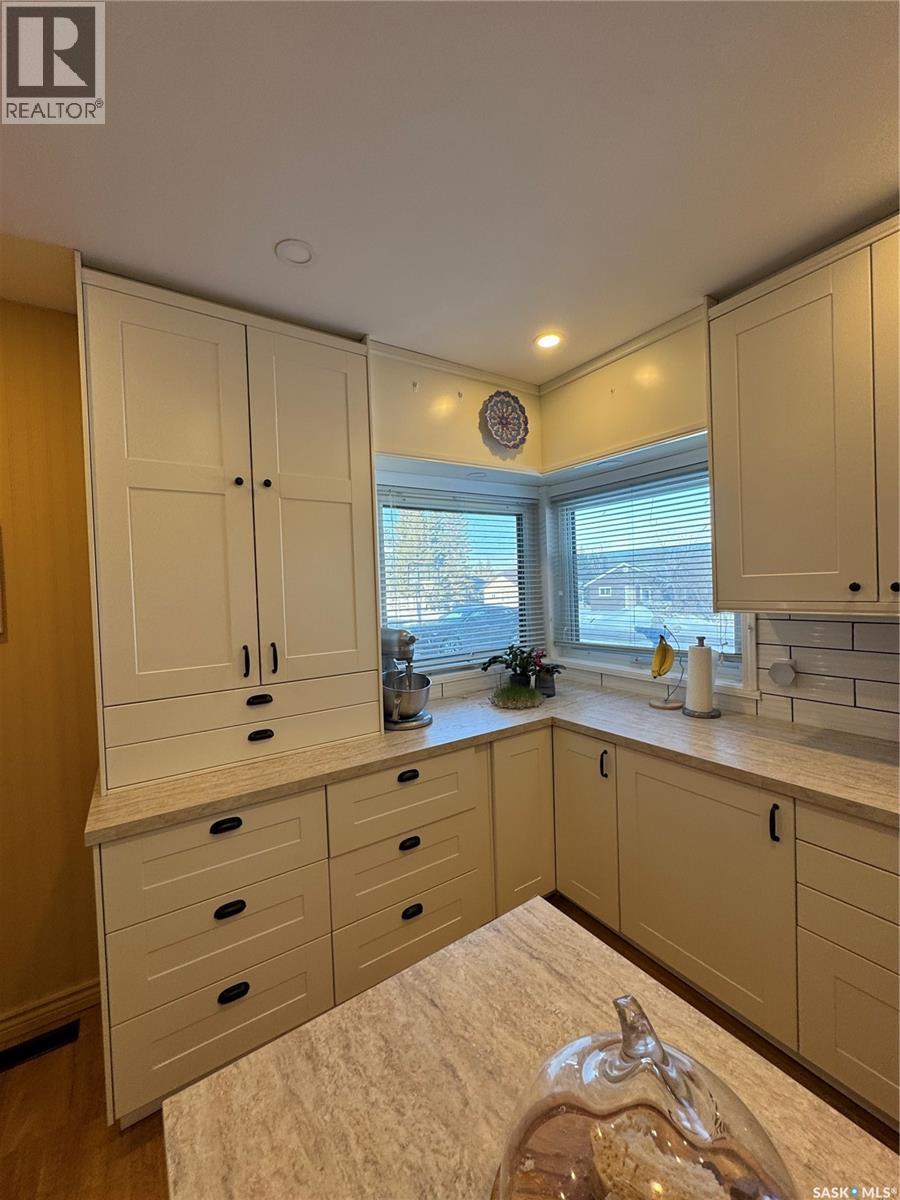 309 Prince Street, Hudson Bay, Saskatchewan  S0E 0Y0 - Photo 6 - SK998638