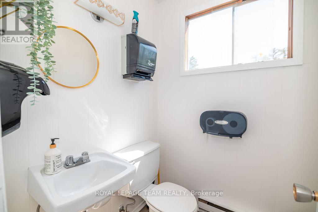 39280 Combermere Road, Madawaska Valley, Ontario  K0J 1L0 - Photo 15 - X12016203