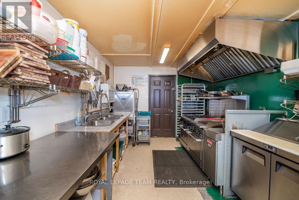 39280 Combermere Road, Madawaska Valley, Ontario  K0J 1L0 - Photo 17 - X12016203