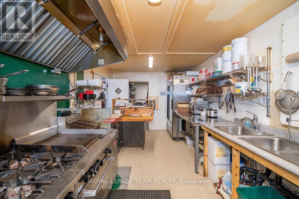 39280 Combermere Road, Madawaska Valley, Ontario  K0J 1L0 - Photo 18 - X12016203