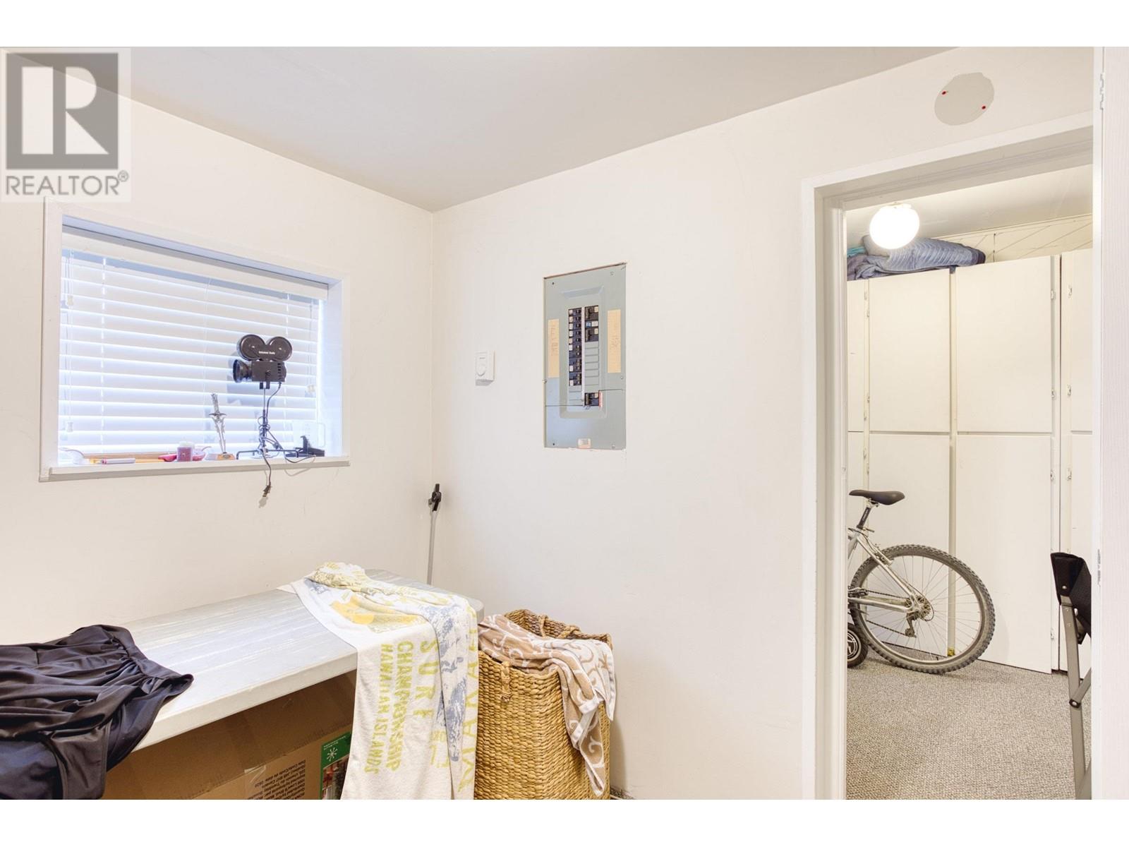 11684 210 Street, Maple Ridge, British Columbia  V2X 4Y1 - Photo 11 - R2977282