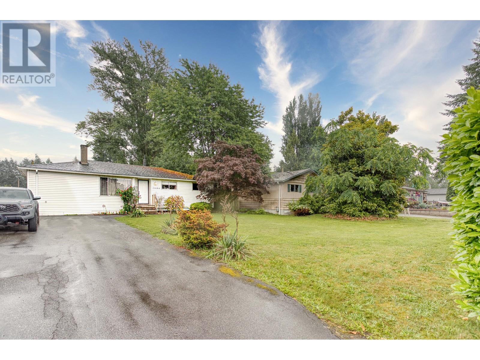 11684 210 STREET, Maple Ridge, British Columbia