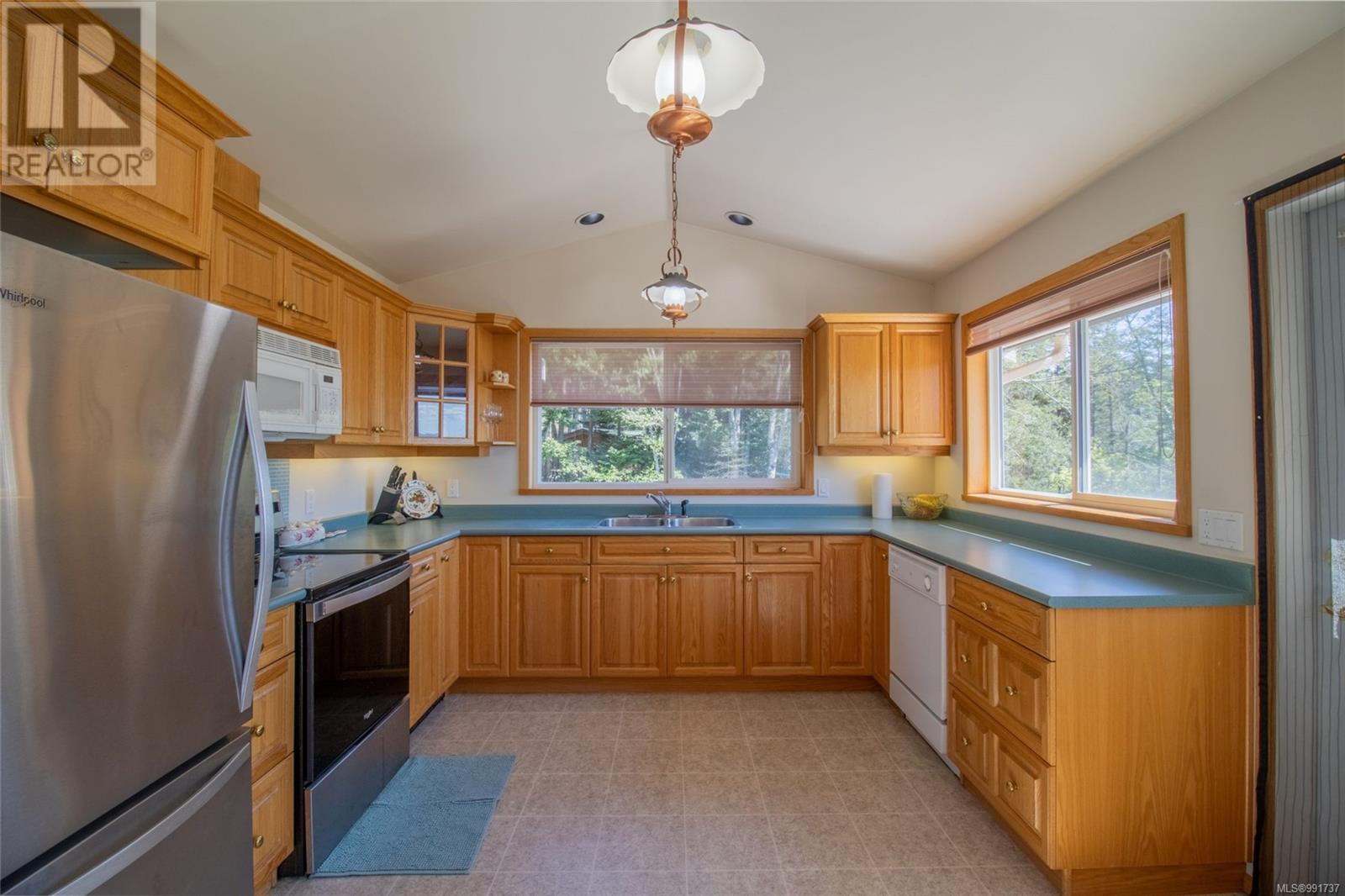 Property at 3731 Privateers Rd image 4