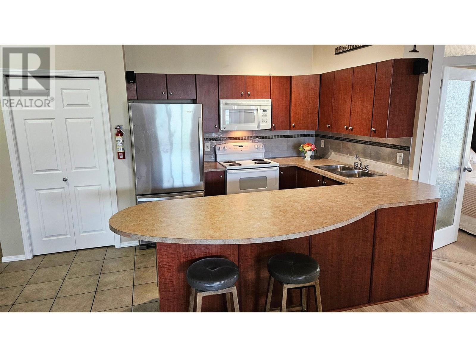 Property at 1873 Country Club Drive Unit# 2322 image 4