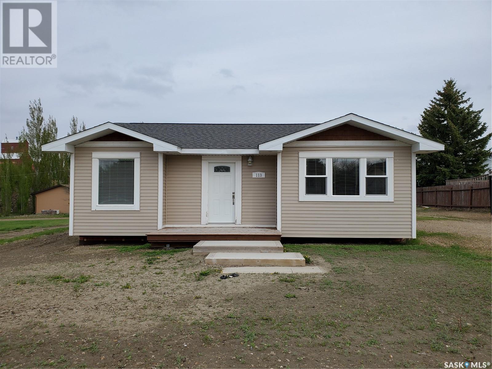 113 6th STREET E, ponteix, Saskatchewan