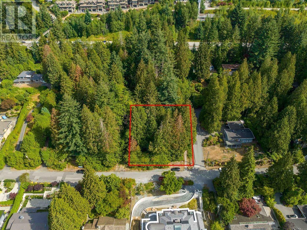 2517 Rosebery Avenue, West Vancouver, British Columbia  V7V 3A1 - Photo 2 - R2971644
