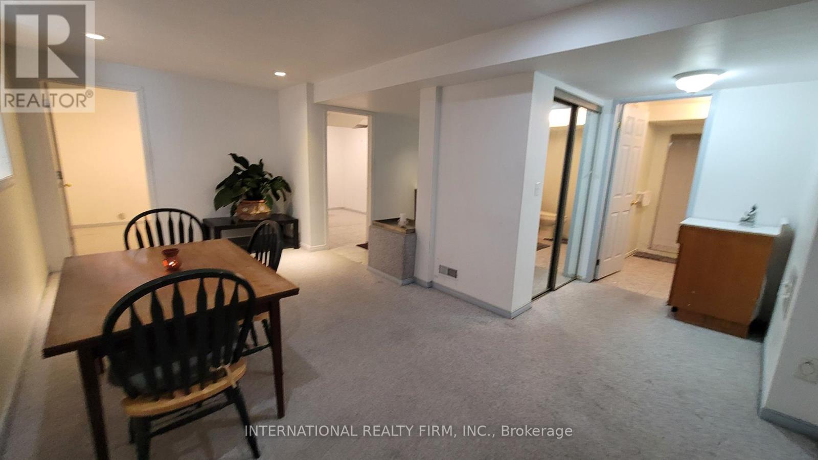 Basement Apartment - 230 Rosemount Avenue, Toronto, Ontario  M9N 3X6 - Photo 6 - W11992309