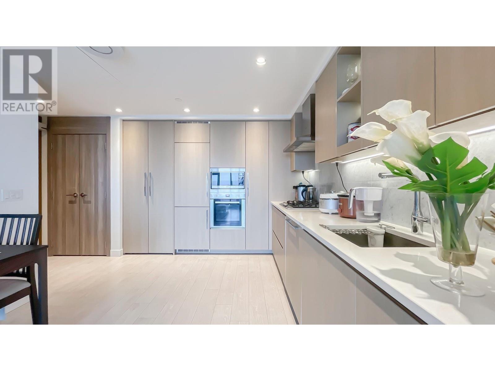 Listing Picture 9 of 30 : 3201 4730 LOUGHEED HIGHWAY, Burnaby / 本拿比 - 魯藝地產 Yvonne Lu Group - MLS Medallion Club Member