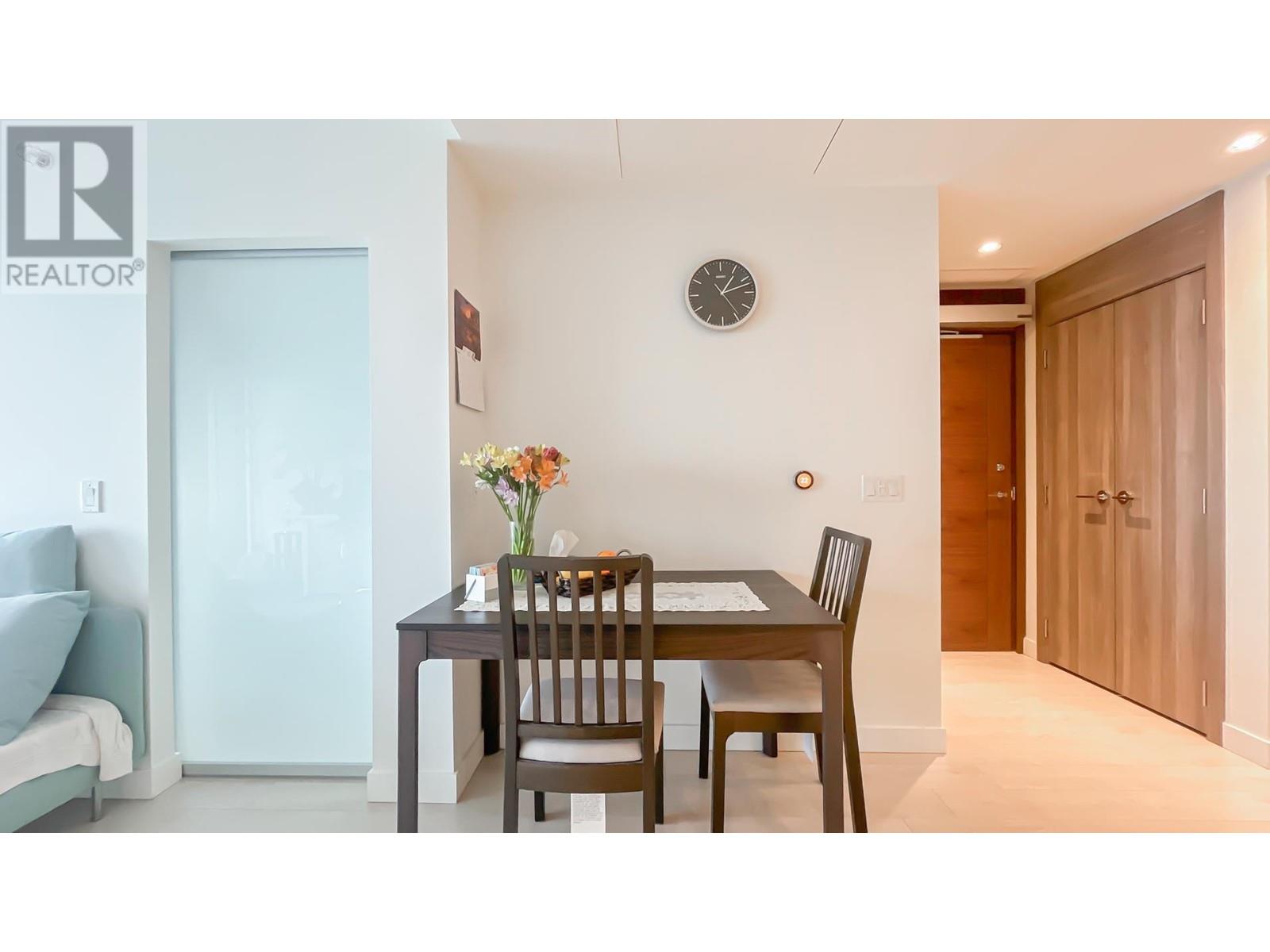 Listing Picture 11 of 30 : 3201 4730 LOUGHEED HIGHWAY, Burnaby / 本拿比 - 魯藝地產 Yvonne Lu Group - MLS Medallion Club Member