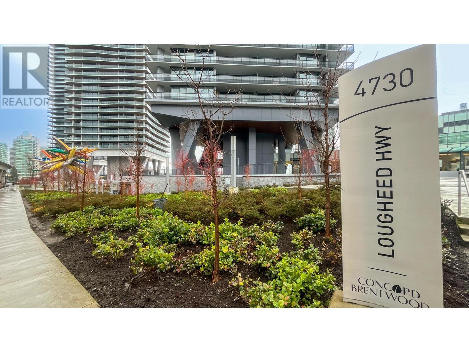 Listing Picture 3 of 30 : 3201 4730 LOUGHEED HIGHWAY, Burnaby / 本拿比 - 魯藝地產 Yvonne Lu Group - MLS Medallion Club Member