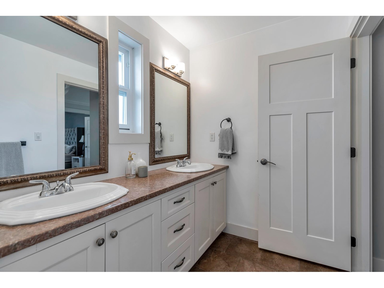 8063 211a Street, Langley, British Columbia  V2Y 2G1 - Photo 19 - R2976387