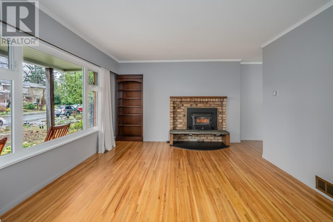 Property at 1325 PAULA PLACE image 3