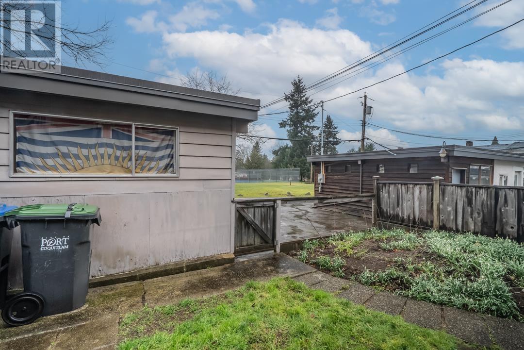 1325 Paula Place, Port Coquitlam, British Columbia  V3C 2W3 - Photo 31 - R2976819