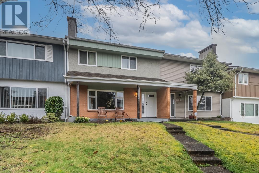 1325 Paula Place, Port Coquitlam, British Columbia  V3C 2W3 - Photo 29 - R2976819