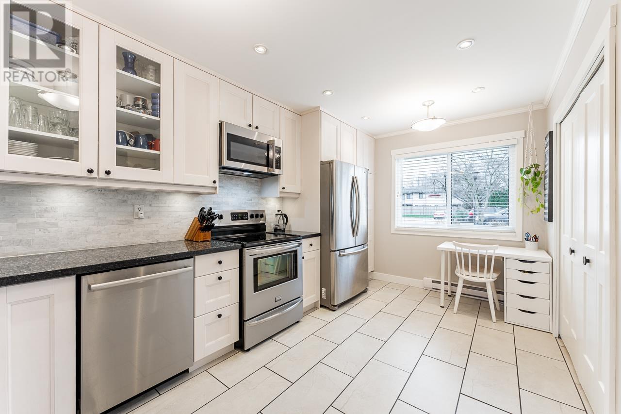 41 4800 Trimaran Drive, Richmond, British Columbia  V7E 4Y7 - Photo 3 - R2977316